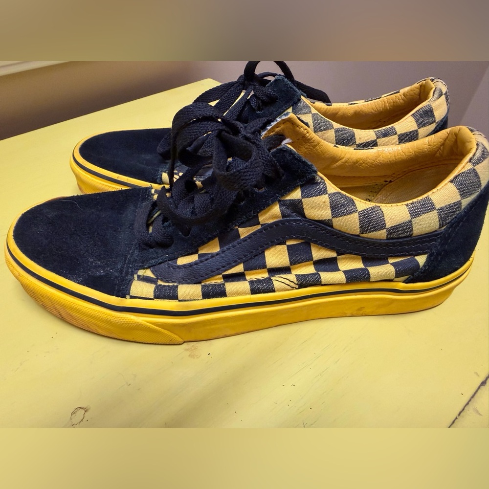 Vans Black and Yellow Checkered Sneakers
Men’s 7, Women’s 8.5